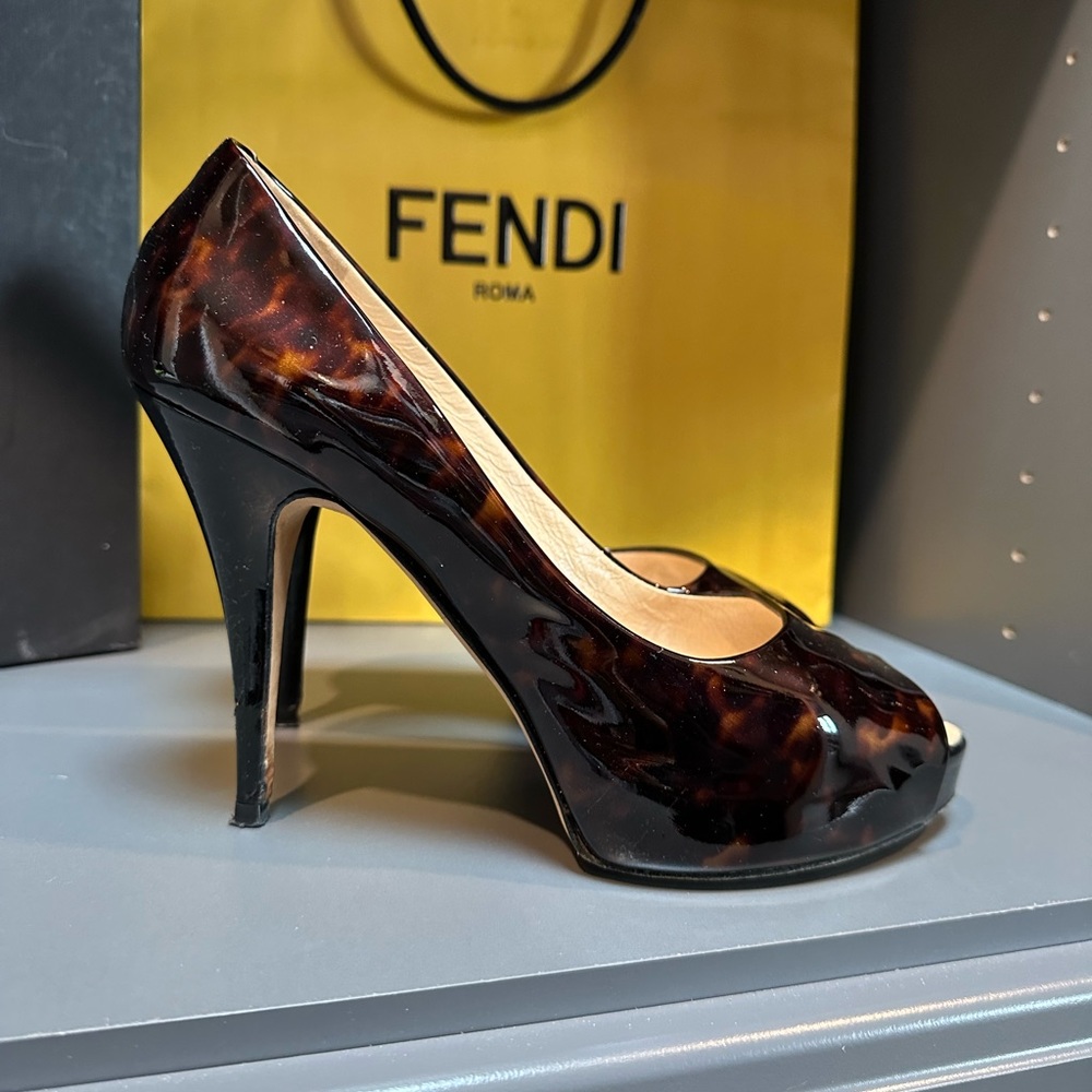 Giuseppe Zanotti Tortoise Shell Brown/Black Patent Leather Peep Toe Heels - 38